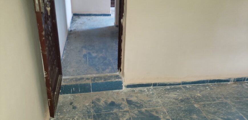 Nice Spacious Room and Parlour Hostel Around Millionaire