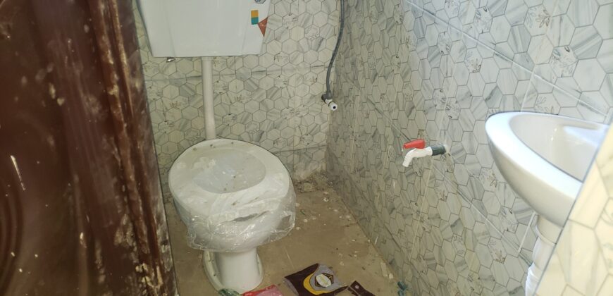 Nice Spacious Room and Parlour Hostel Around Millionaire