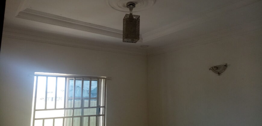 Standard POP Hostel At Ayobami