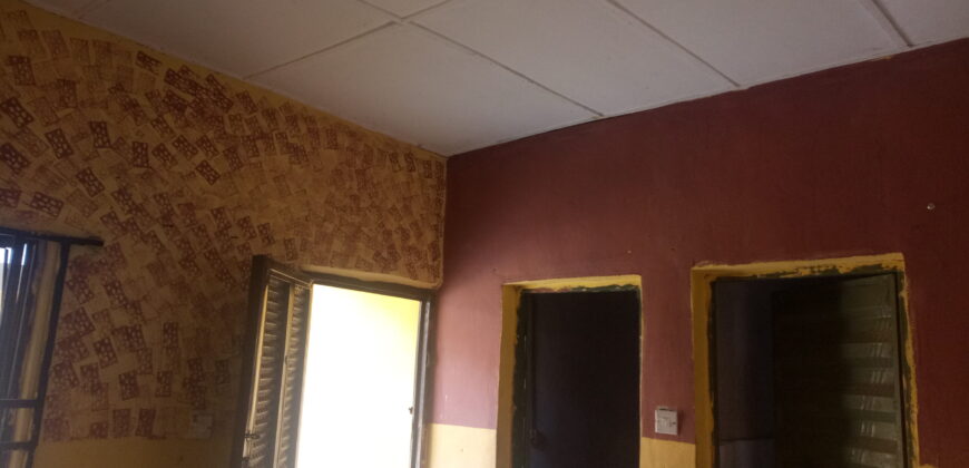 Hostel Avaliable at school gate ✅✅