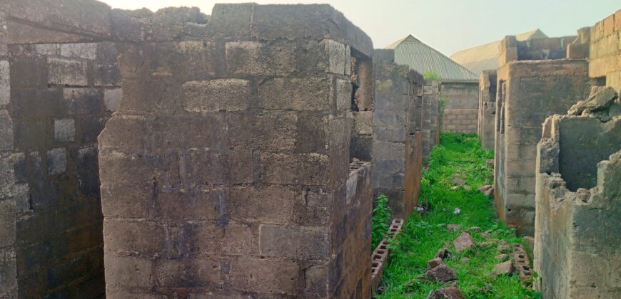 Uncompleted 15 rooms Selfcon available for sale at Kwasu
