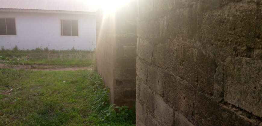 Uncompleted 15 rooms Selfcon available for sale at Kwasu