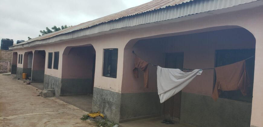 10 Rooms Self-Contained for Sale in Kwasu