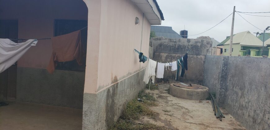 10 Rooms Self-Contained for Sale in Kwasu