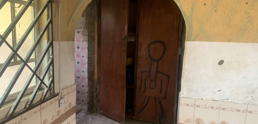 Hostel close to Malete Market